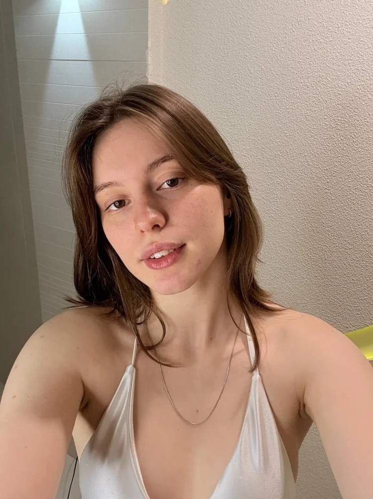 Illustrative profile photo