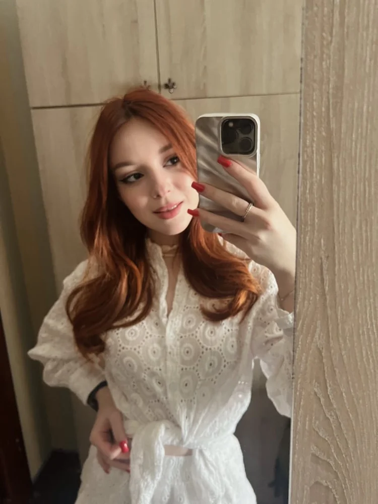 Illustrative profile photo
