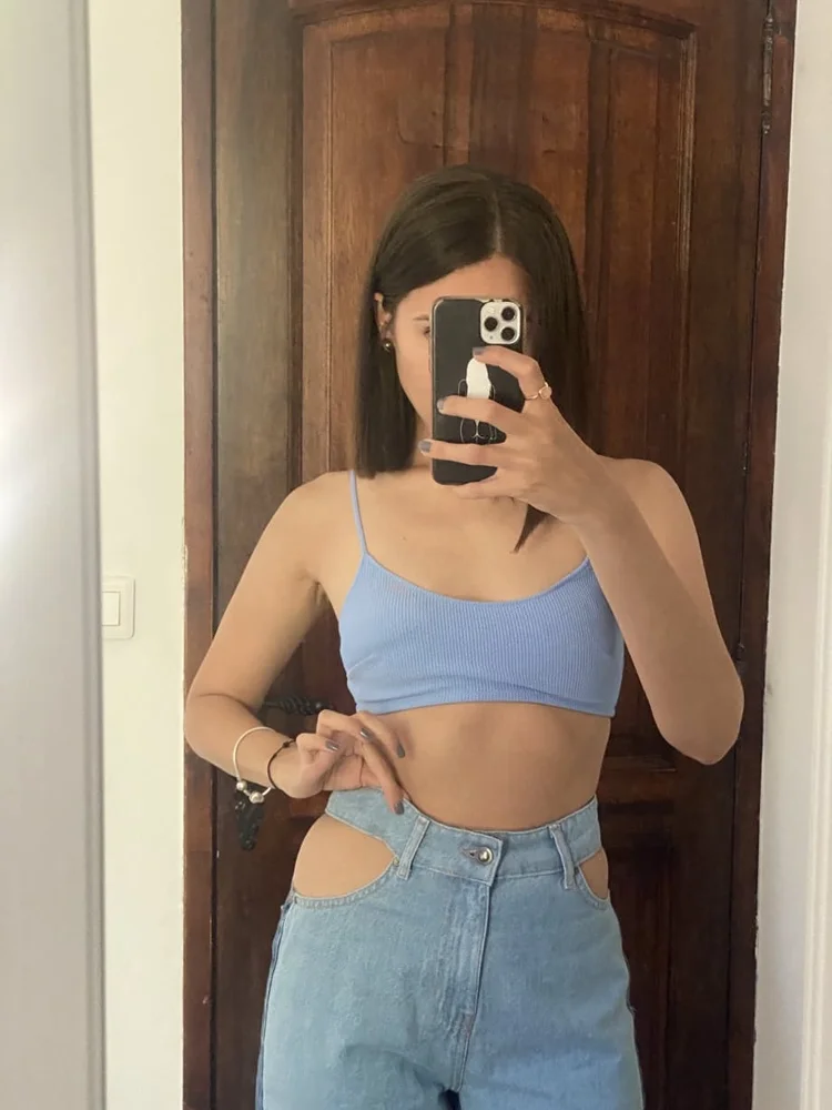 Profile example: Mila1054
