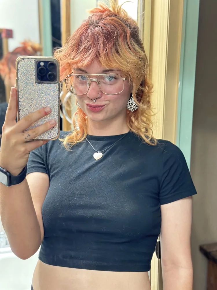 Profile example: Leah807